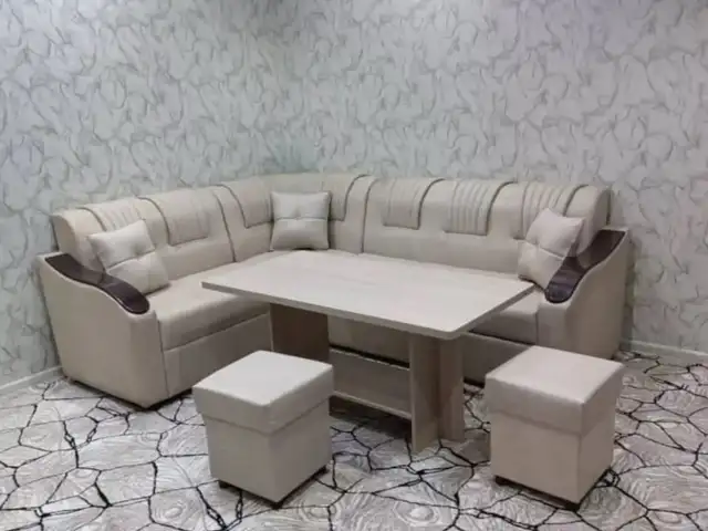 Уголок барои меҳмонхона зал, Хуҷанд