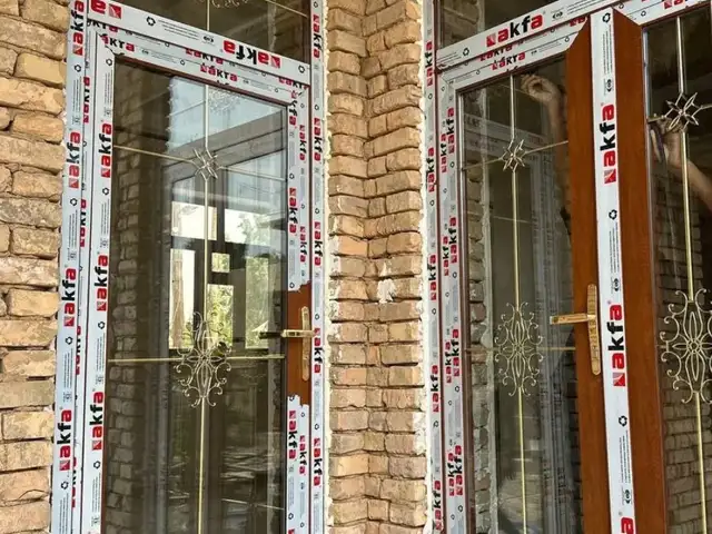 Дверь, Душанбе