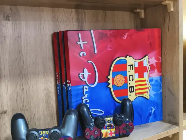 Игровая приставка Playstation 4 Pro, Душанбе