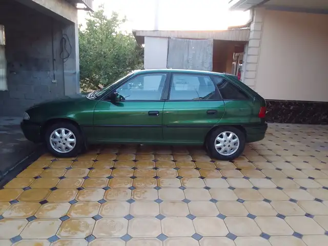 Opel Astra F