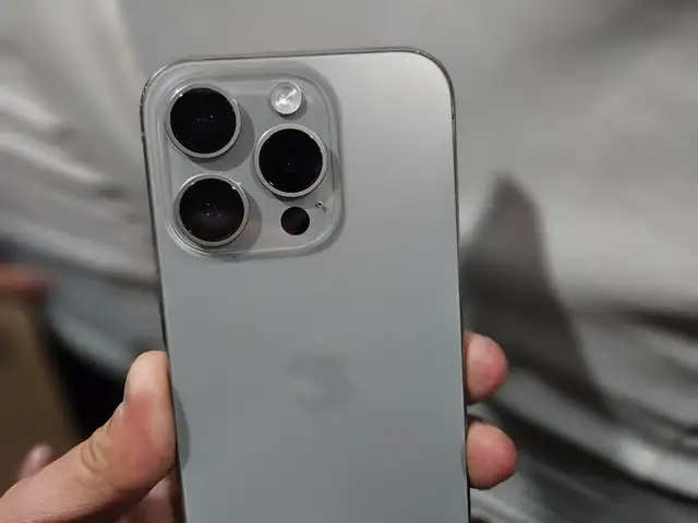 Apple iPhone 15 Pro, 256 gb, Natural Titanium, Худжанд