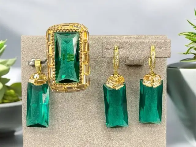 Комплект из серебра, Душанбе