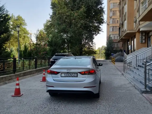 Hyundai Elantra, 2018, Душанбе - 8