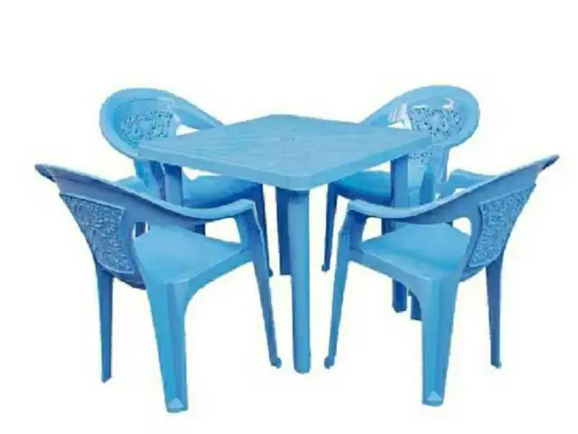 Стол и стулья, Душанбе