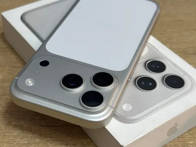 Apple iPhone 17 Pro, 256 gb, Silver, Худжанд