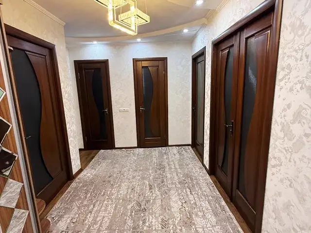 4-комн. квартира, 1 этаж, 81 м², 31мк, Худжанд