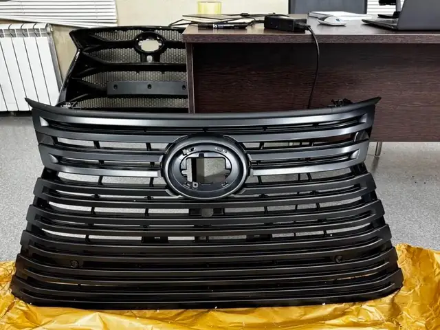 Решетка радиатора Lexus lx600 black оригинал, Душанбе