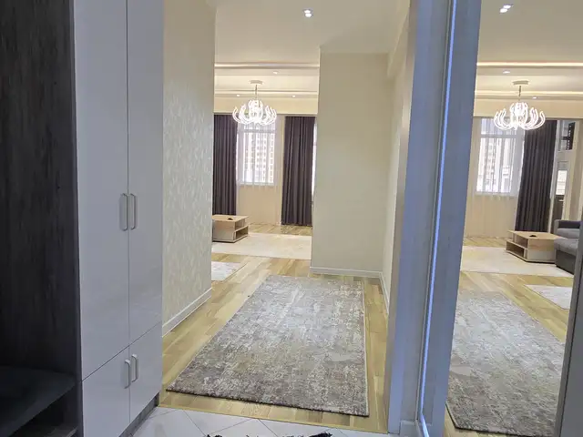 3-комн. квартира, 13 этаж, 105м², Исмоили Созмони, Душанбе