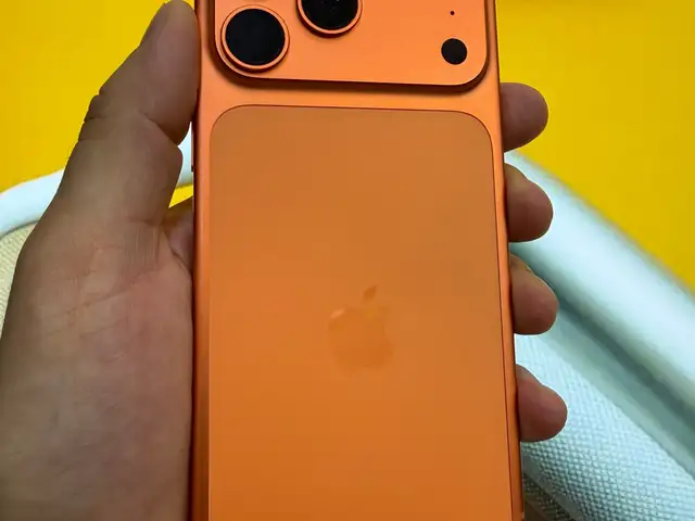 Apple iPhone 17 Pro Max, 256 gb, Cosmic Orange, Душанбе