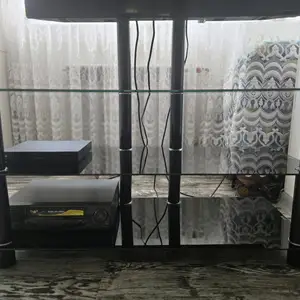 Стеклянная подставка для телевизора, Душанбе