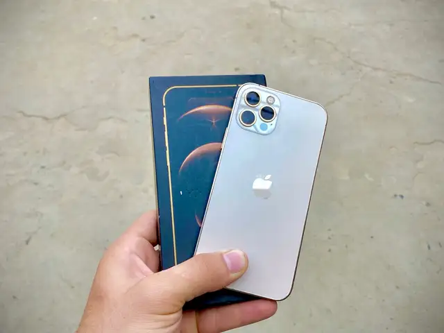 Apple iPhone 12 pro, 128 gb, Gold, Душанбе