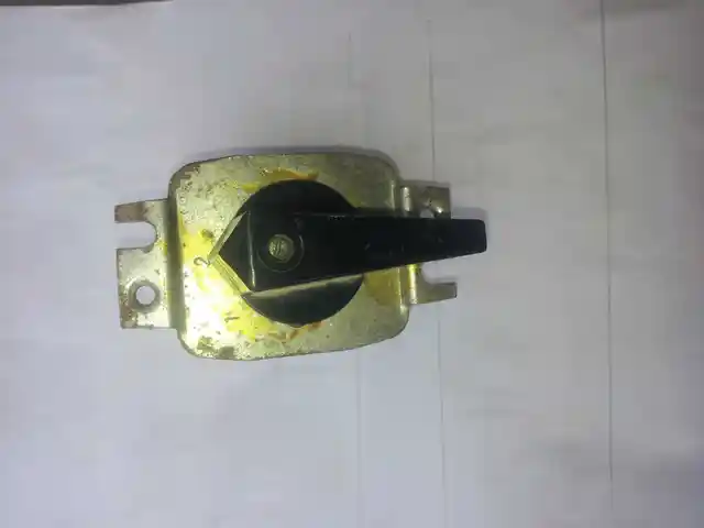 Выключатель 3-фаза, 380V, Худжанд