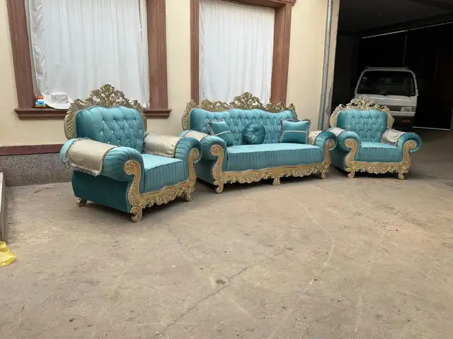 Диван тройка, Хуҷанд
