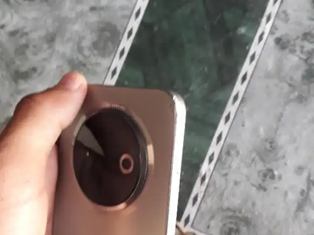 Tecno Spark 20, Ёвон