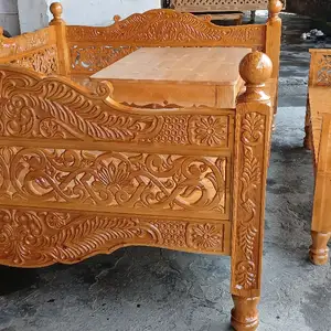 Тапчан, Бохтар (Курган-Тюбе)