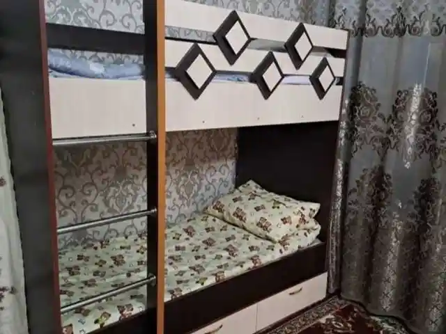 Двухъярусная кровать, Душанбе
