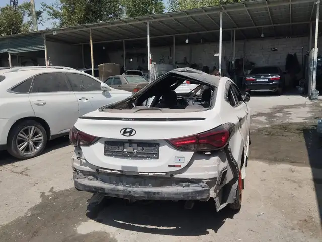 Hyundai Avante, 2013 на запчасти, Душанбе