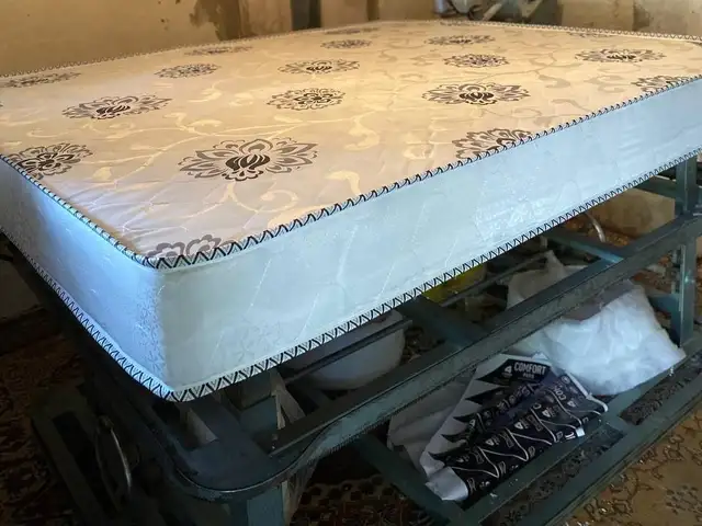 Матрас, Душанбе