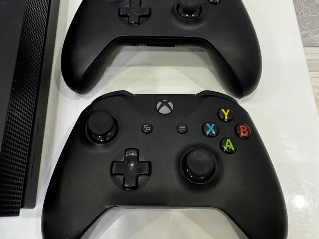 Игровая приставка X BOX ONE X 1TB 4K, Душанбе - 3