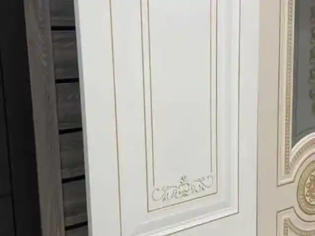 Дверь, Душанбе