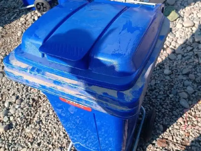 Бочка барои мусор 100л, Душанбе
