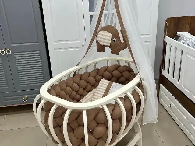 Колыбель, Душанбе