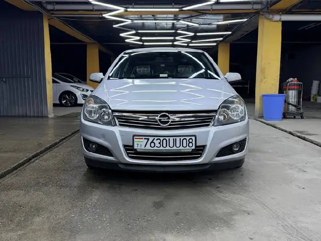Opel Astra H