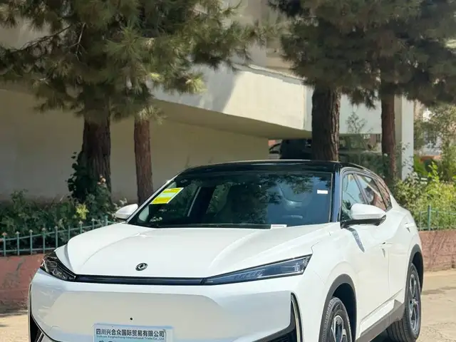 Dongfeng L7