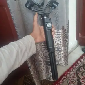 Стабилизатор для фотокамер, Вахдат