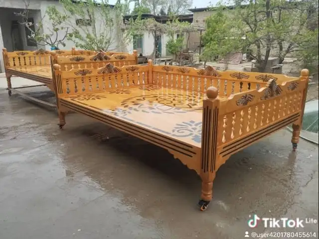 Тапчан, Конибодом