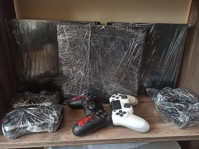 Игровая приставка Sony PlayStation 4 прошитый, Бохтар (Курган-Тюбе)