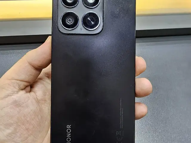 Honor X8C, Исфара