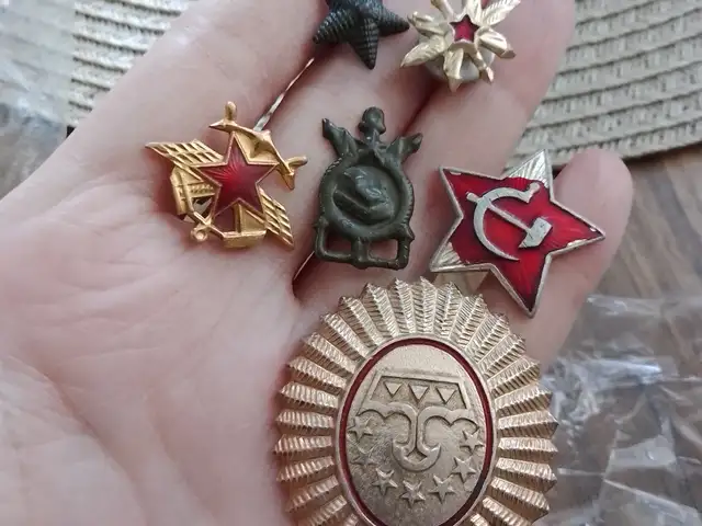 Значки, Душанбе