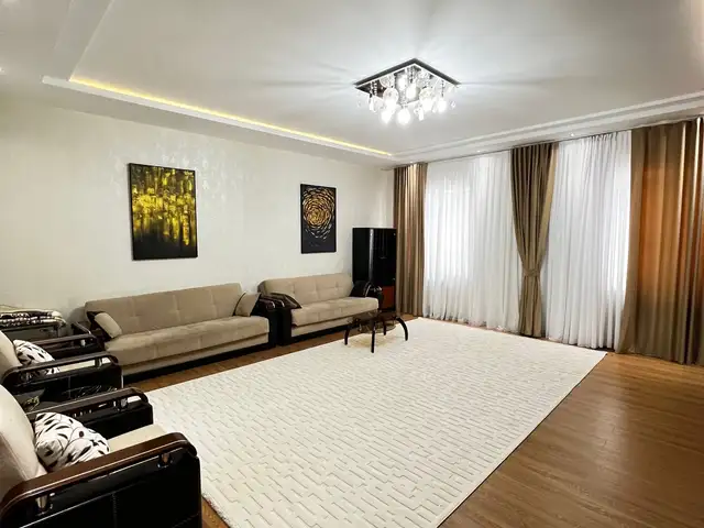 3-комн. квартира, 3 этаж, 126м², И Сомони, Душанбе