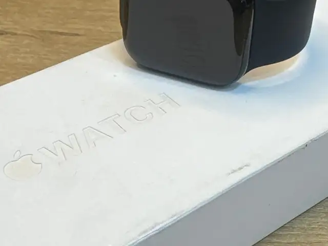 Смарт часы Apple Watch 11 Rose Gold 42mm, Худжанд