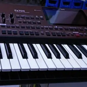 Синтезатор KORG Pa 700, Душанбе