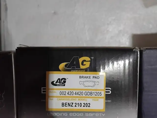 Передние тормозные колодки AG от Mercedes-Benz W210, Душанбе