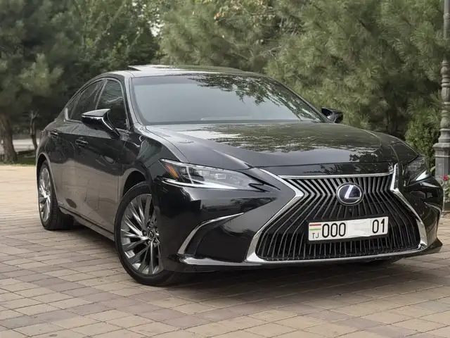 Lexus ES series