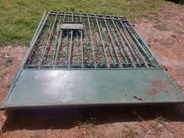 Дарвоза, Душанбе