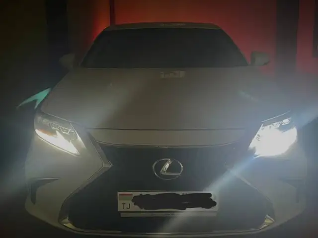Lexus ES series