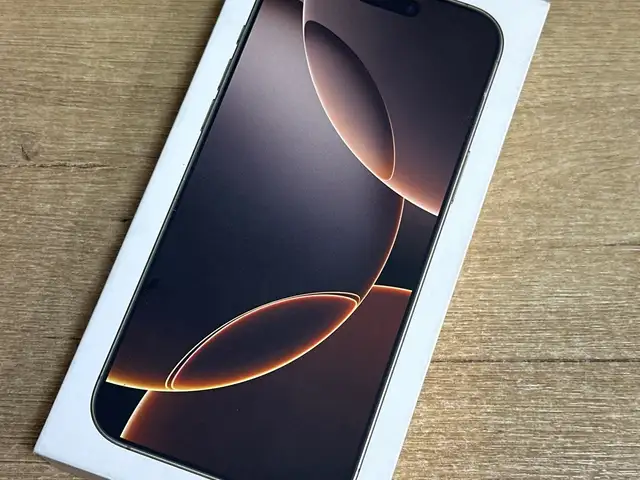 Apple iPhone 16 Pro Max, 256 gb, Natural Titanium, Худжанд