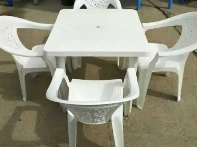 Стол и стулья, Душанбе