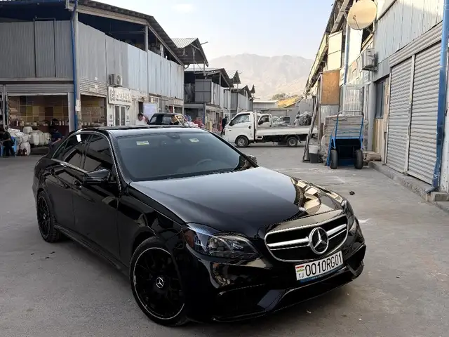 Mercedes-Benz E class