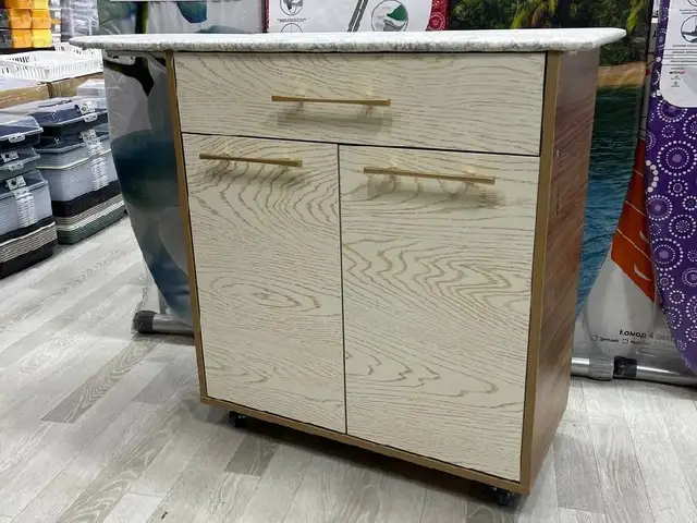 Тумба на калёсах, Худжанд