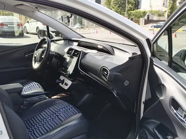 Toyota Prius, 2017, Душанбе - 8