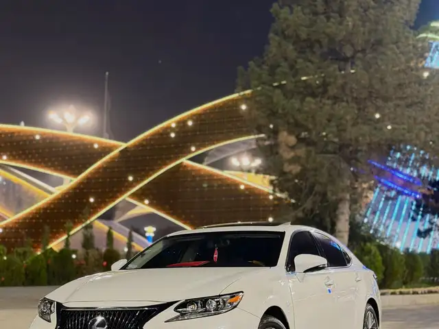 Lexus ES series