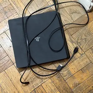 Игровая приставка Sony Play station 4 slim, Душанбе