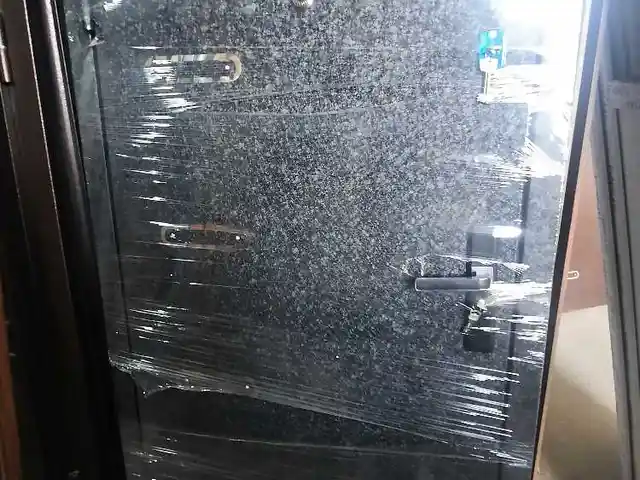 Дверь, Душанбе