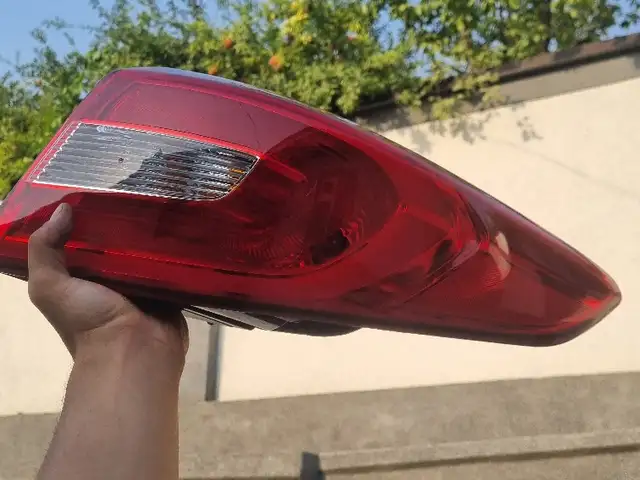 Стоп Hyundai Sanata LF, Душанбе