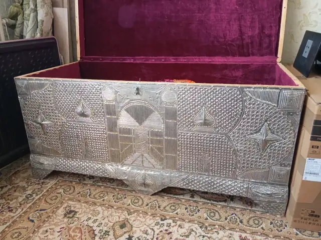 Сундук, Душанбе